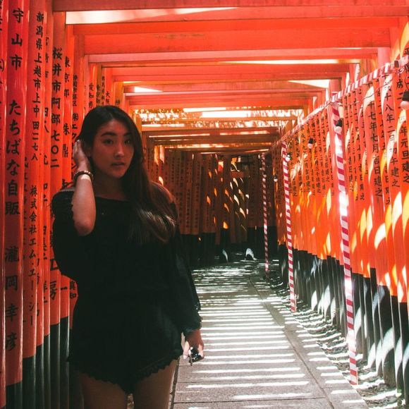 Meet your Posher, Carlina - Picture 1 of 1